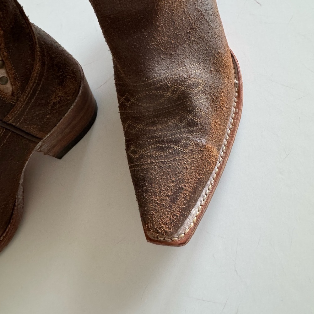 Frye western Boot, Size 6, Brown w/ Detail, Pull On, 1 1/2” Heel 10” Shaft NWOT - Picture 6 of 8